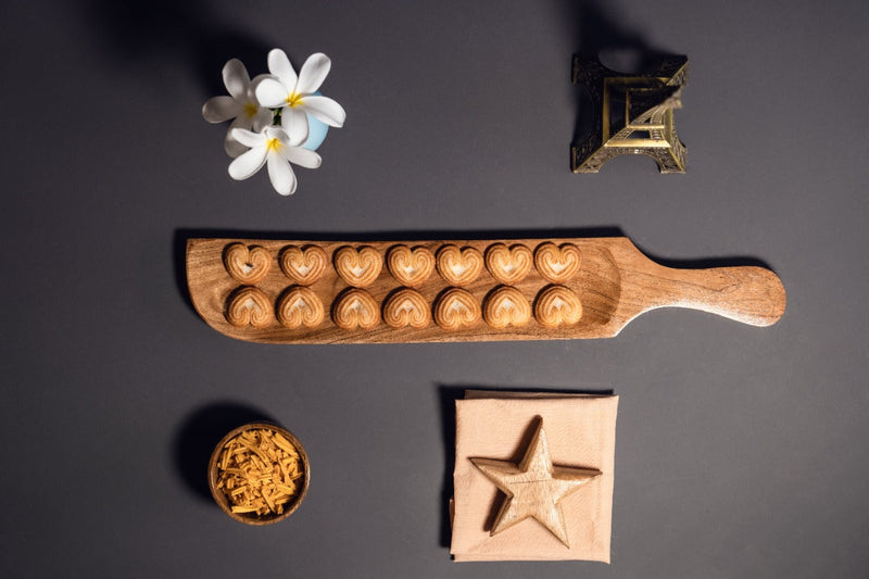 HANDYFINER ACACIA Wood Biscuit TrayIIFood safe and water resistant.