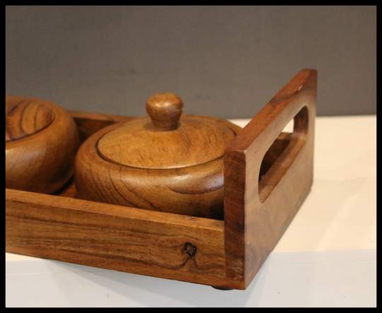 HANDYFINER SERVING JARS WITH TRAY II WOODEN REFRESHMENT JARS II WOODEN HANDICRAFTS